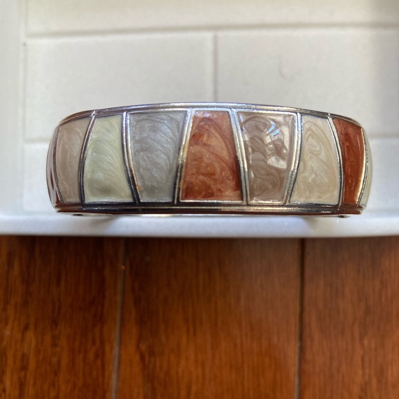 Silver Tone and Tri-color Enamel, Hinged Bangle Bracelet. - Picture 2 of 4